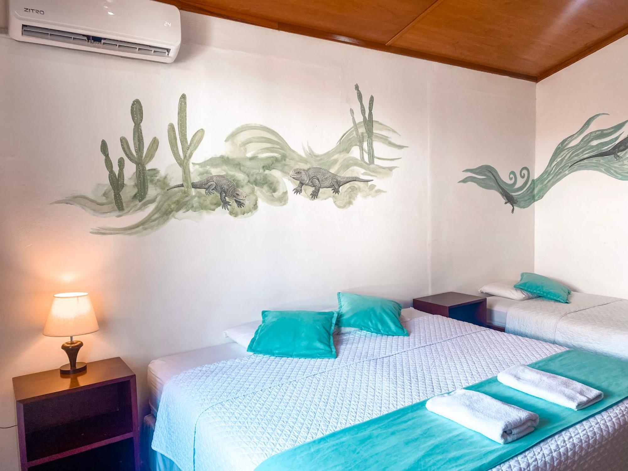 Hotel Coral Blanco With High Speed Internet Starlink And Galapagos Tour Operator Puerto Villamil Bagian luar foto