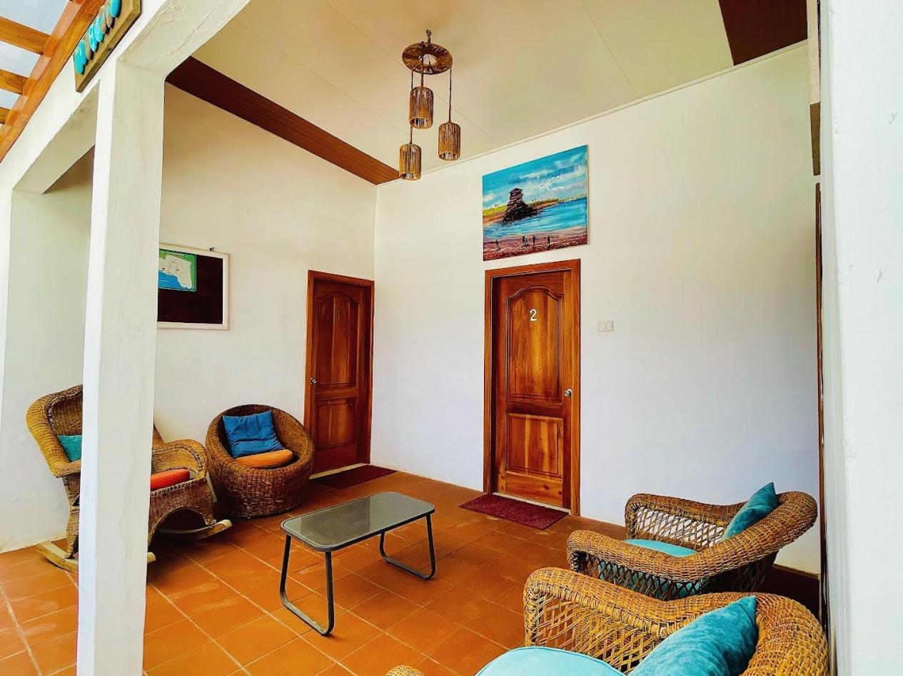 Hotel Coral Blanco With High Speed Internet Starlink And Galapagos Tour Operator Puerto Villamil Bagian luar foto